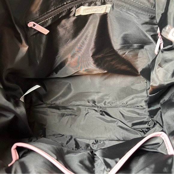 NWT Wildfox’s Embroided Lips Icon Tote Black Quilted w Silver Lips - Picture 6 of 7